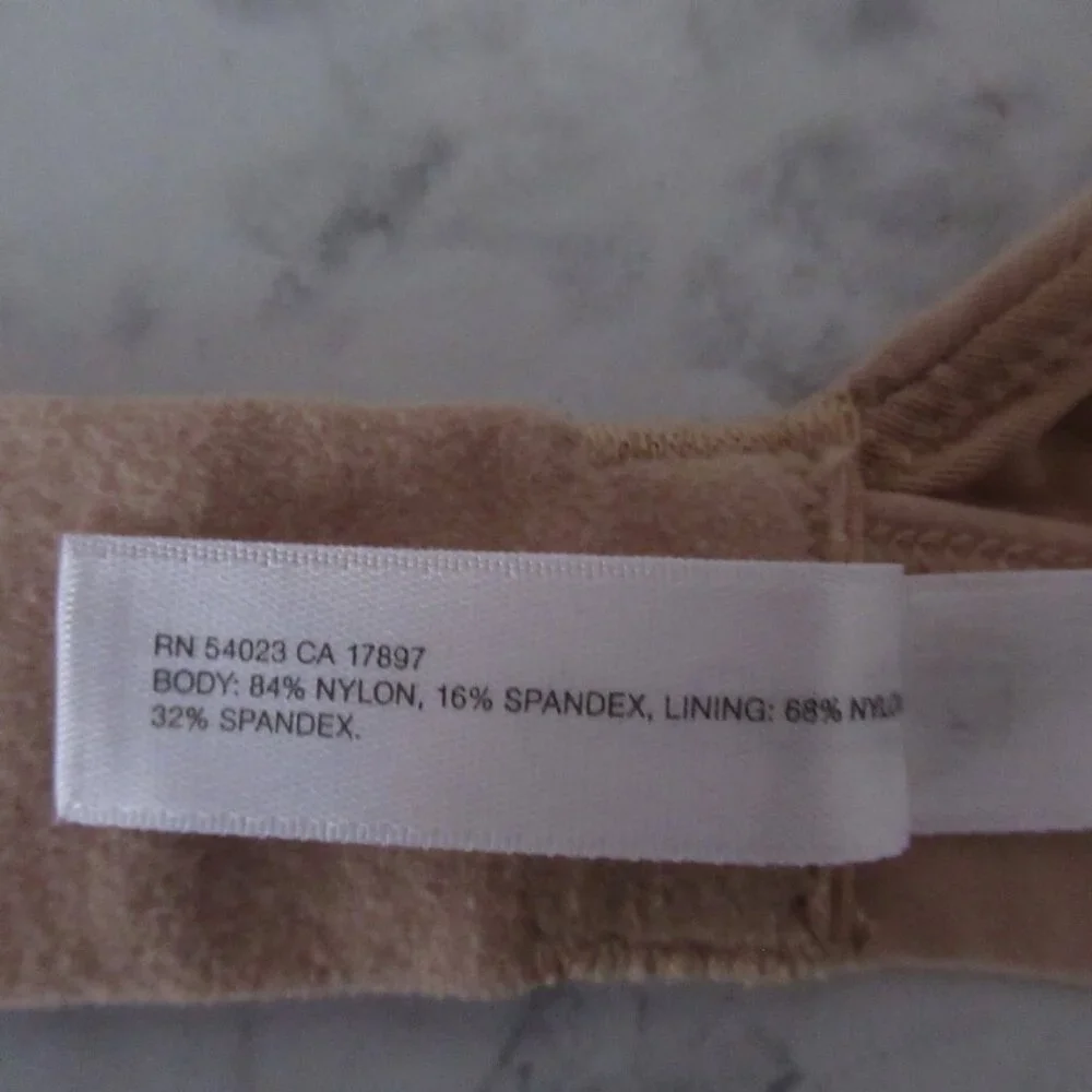 Gap Body Bra S Small Bralette Beige Tan Wireless Wire Free Back Closure‎